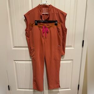 FIGS Terracotta Scrub Set (L Rafaela Top + XL Petite Yola Pants)